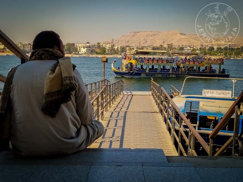 Ferry para cruzar en Nilo