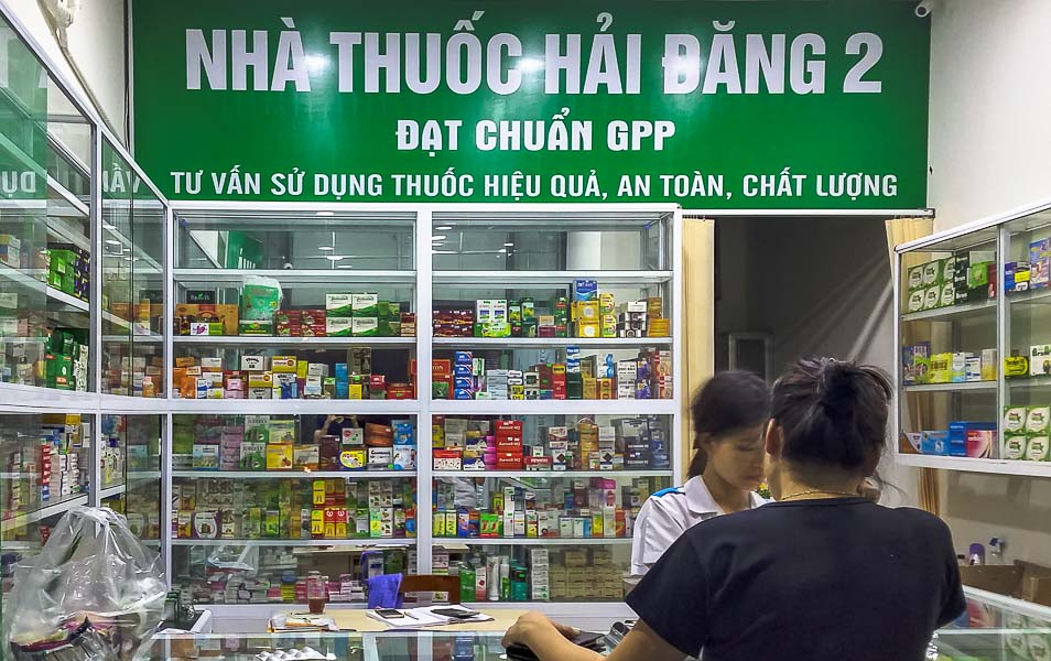 Farmacia venta de medicamentos en Hanoi, Vietnam