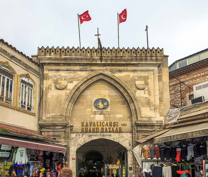 entrada a Kapalı Çarşı istanbul turkey