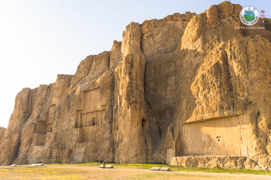 iran middle east shiraz naqsh e rostam